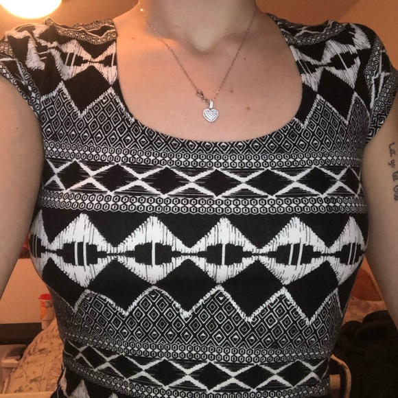 CUTE tight dress. literally in love with it - Picture 3 of 3